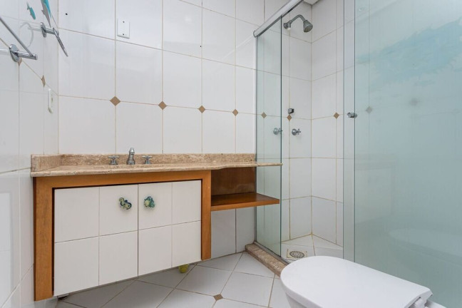 Imagem Casa de Condomínio com 3 Quartos à Venda, 200 m² em Vila Assunção - Porto Alegre