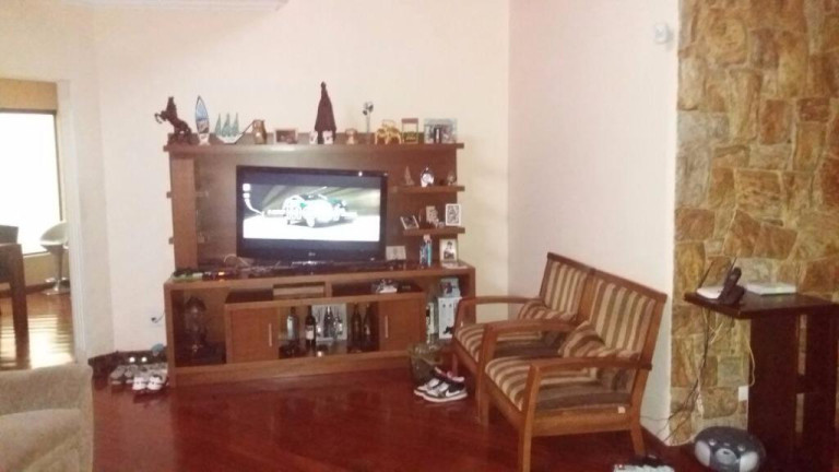 Imagem Sobrado com 4 Quartos à Venda, 375 m² em Jardim Realce - Suzano Imagem Sobrado com 4 Quartos à Venda, 375 m² em Jardim Realce - Suzano
