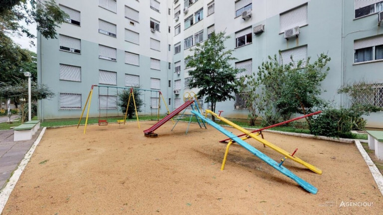 Imagem Imóvel com 2 Quartos à Venda, 60 m² em Cristal - Porto Alegre Imagem Imóvel com 2 Quartos à Venda, 60 m² em Cristal - Porto Alegre