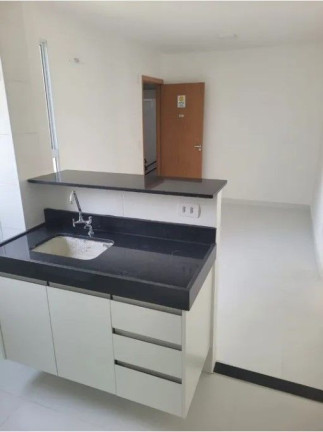 Imagem Apartamento com 2 Quartos à Venda, 45 m² em Abrantes - Camaçari