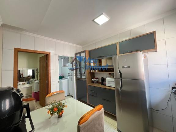 Imagem Casa com 4 Quartos à Venda, 190 m² em Samambaia Sul (samambaia) - Brasília