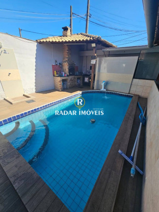 Casa com 5 Quartos à Venda, 360 m² em Parque Burle - Cabo Frio