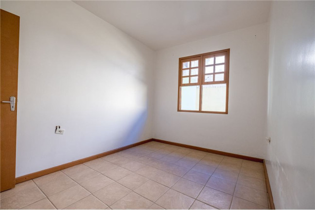 Imagem Casa com 6 Quartos à Venda,  em Córrego Grande - Florianópolis