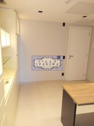 Sala Comercial à Venda ou Locação, 36 m² em Barra Da Tijuca - Rio De Janeiro