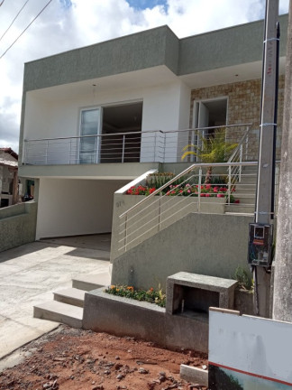 Imagem Casa com 3 Quartos à Venda, 190 m² em Alto Petrópolis - Porto Alegre Imagem Casa com 3 Quartos à Venda, 190 m² em Alto Petrópolis - Porto Alegre