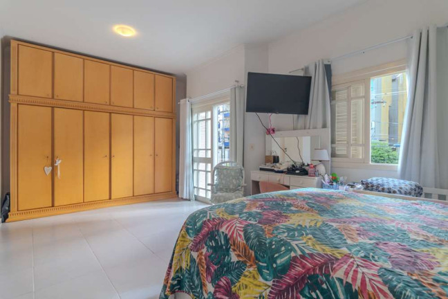 Imagem Casa com 3 Quartos à Venda, 377 m² em Higienópolis - Porto Alegre