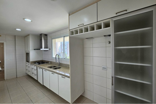 Imagem Imóvel com 4 Quartos à Venda, 193 m² em Vila Suzana - São Paulo Imagem Imóvel com 4 Quartos à Venda, 193 m² em Vila Suzana - São Paulo