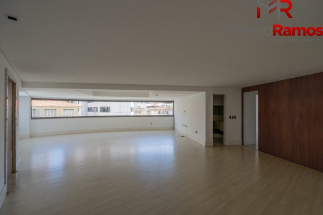 Imagem Imóvel com 3 Quartos à Venda, 210 m² em Meireles - Fortaleza Imagem Imóvel com 3 Quartos à Venda, 210 m² em Meireles - Fortaleza