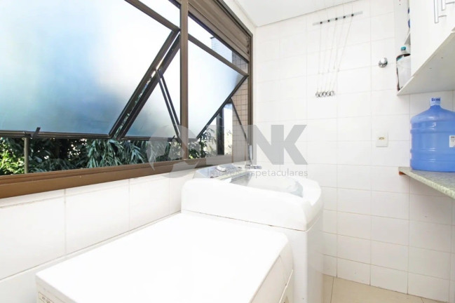 Imagem Apartamento com 3 Quartos à Venda, 94 m² em Cristo Redentor - Porto Alegre Imagem Apartamento com 3 Quartos à Venda, 94 m² em Cristo Redentor - Porto Alegre