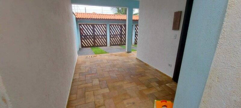 Imagem Casa com 4 Quartos à Venda, 350 m² em Maria Helena Novaes - Peruíbe Imagem Casa com 4 Quartos à Venda, 350 m² em Maria Helena Novaes - Peruíbe