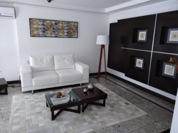 Imagem Imóvel com 3 Quartos à Venda, 114 m² em Pioneiros - Balneário Camboriú