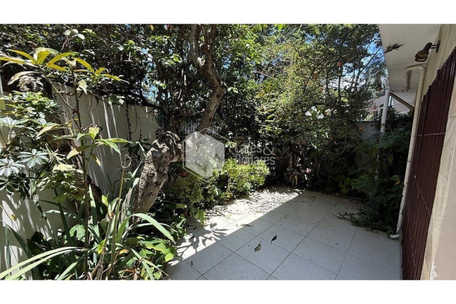 Imagem Casa com 4 Quartos à Venda, 185 m² em Campo Belo - São Paulo Imagem Casa com 4 Quartos à Venda, 185 m² em Campo Belo - São Paulo