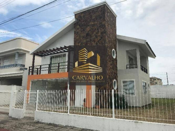 Casa com 3 Quartos à Venda ou Locação, 207 m² em Ingleses Do Rio Vermelho - Florianópolis