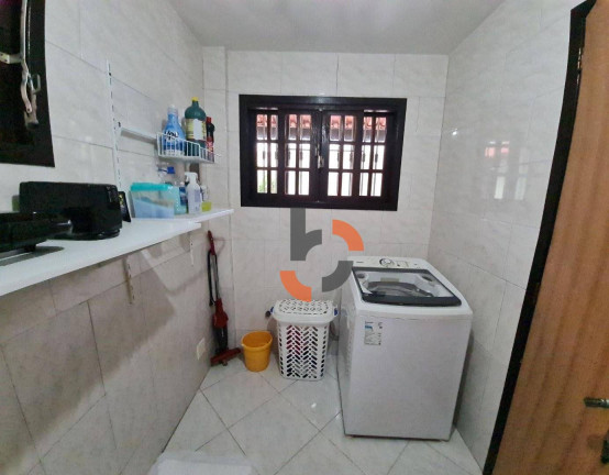 Imagem Casa com 4 Quartos à Venda, 212 m² em Caonze - Nova Iguaçu