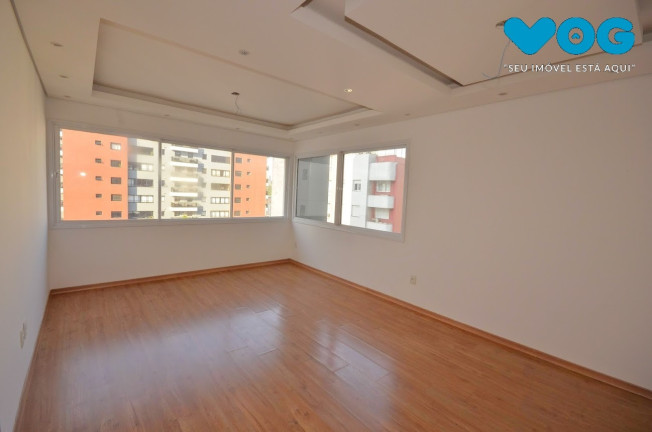 Imagem Imóvel com 2 Quartos à Venda, 87 m² em Passo Da Areia - Porto Alegre Imagem Imóvel com 2 Quartos à Venda, 87 m² em Passo Da Areia - Porto Alegre