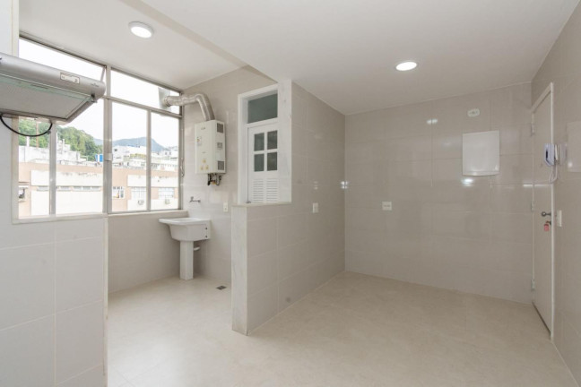 Imagem Apartamento com 3 Quartos à Venda, 128 m² em Leblon - Rio De Janeiro Imagem Apartamento com 3 Quartos à Venda, 128 m² em Leblon - Rio De Janeiro