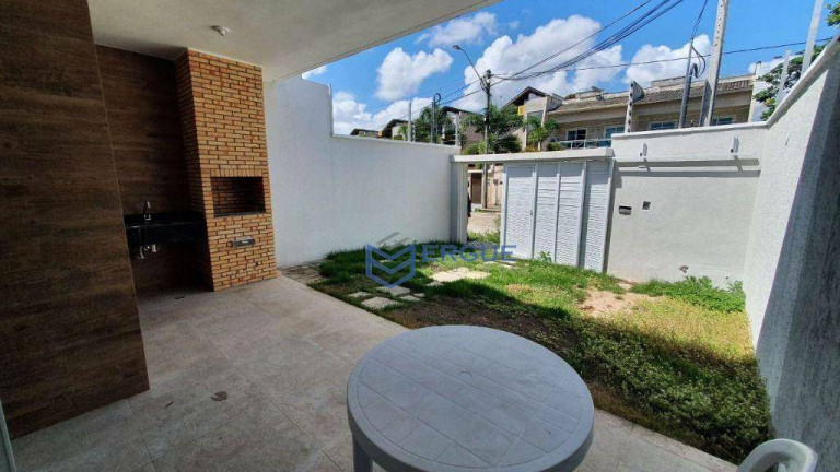 Imagem Casa com 3 Quartos à Venda, 93 m² em Centro - Eusébio Imagem Casa com 3 Quartos à Venda, 93 m² em Centro - Eusébio