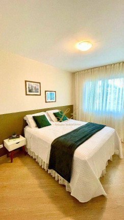 Imagem Sobrado com 3 Quartos à Venda, 220 m² em Tingui - Curitiba