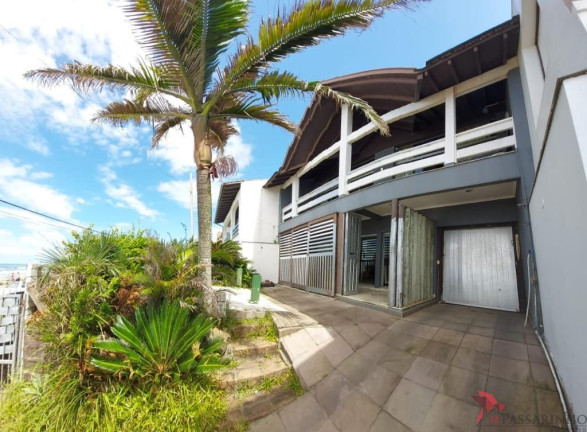Sobrado com 3 Quartos à Venda, 234 m² em Prainha - Torres