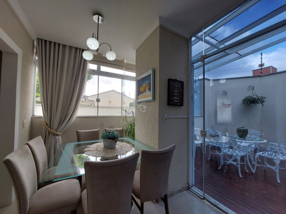 Imagem Casa com 3 Quartos à Venda, 130 m² em Glória - Joinville Imagem Casa com 3 Quartos à Venda, 130 m² em Glória - Joinville
