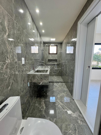 Imagem Casa com 5 Quartos à Venda, 380 m² em Interlagos - Vila Velha Imagem Casa com 5 Quartos à Venda, 380 m² em Interlagos - Vila Velha