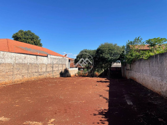 Imagem Terreno à Venda, em Centro - Sertanópolis Imagem Terreno à Venda, em Centro - Sertanópolis