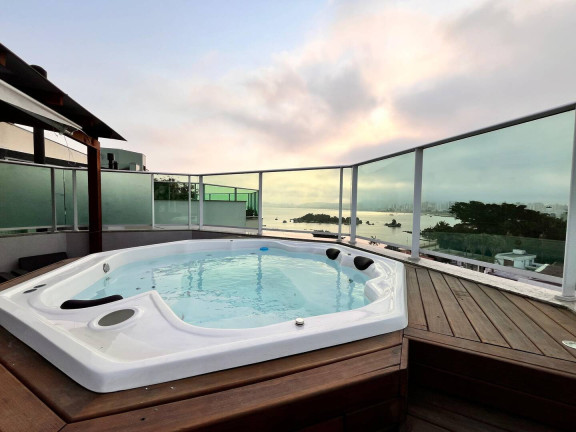 Imagem Apartamento com 3 Quartos à Venda, 137 m² em Abraão - Florianópolis