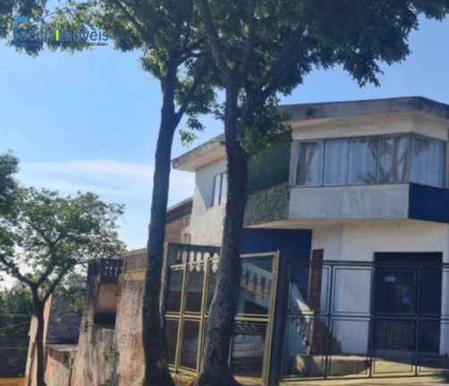 Sobrado com 4 Quartos à Venda, 350 m² em Parque Capuava - Santo André