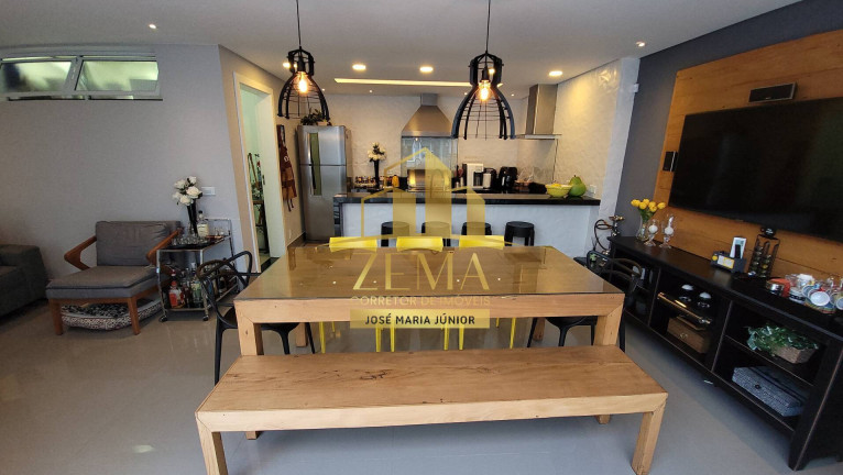 Imagem Sobrado com 4 Quartos à Venda, 225 m² em Vila Oliveira - Mogi Das Cruzes Imagem Sobrado com 4 Quartos à Venda, 225 m² em Vila Oliveira - Mogi Das Cruzes