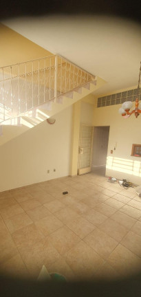 Casa com 3 Quartos para Alugar, 150 m²