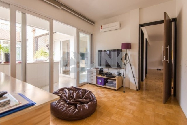 Imagem Apartamento com 3 Quartos à Venda, 166 m² em Moinhos De Vento - Porto Alegre