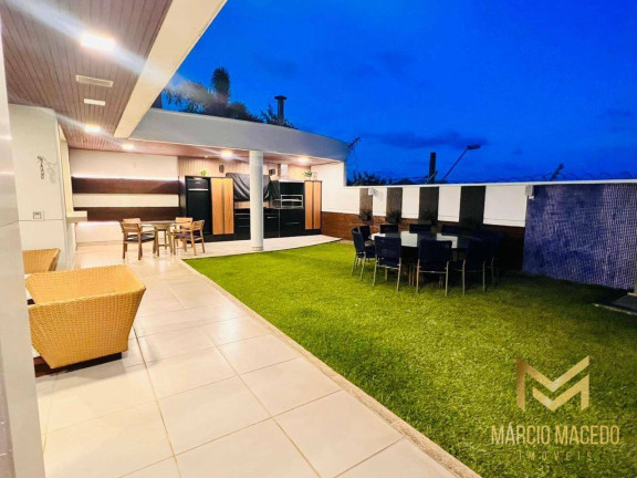 Imagem Casa com 4 Quartos à Venda, 620 m² em De Lourdes - Fortaleza