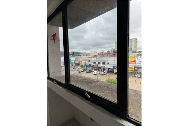 Sala Comercial à Venda, 42 m² em Tristeza - Porto Alegre