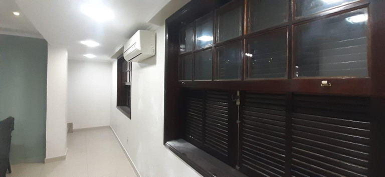 Imagem Casa com 3 Quartos à Venda, 320 m² em Campo Grande - Rio De Janeiro