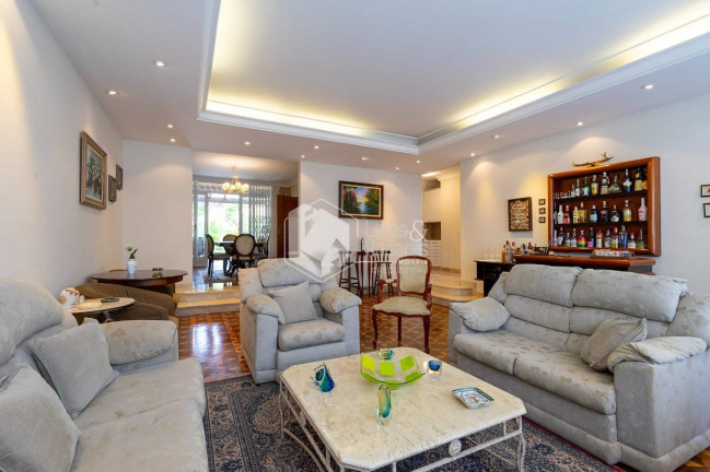 Imagem Casa com 4 Quartos à Venda, 375 m² em Moema - São Paulo Imagem Casa com 4 Quartos à Venda, 375 m² em Moema - São Paulo
