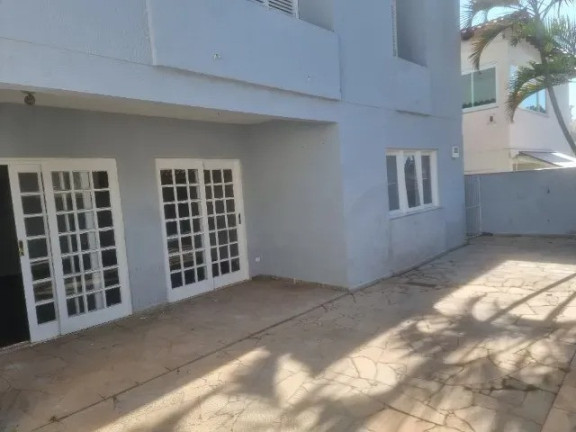 Imagem Casa com 4 Quartos à Venda, 350 m² em Alphaville - Santana De Parnaíba Imagem Casa com 4 Quartos à Venda, 350 m² em Alphaville - Santana De Parnaíba