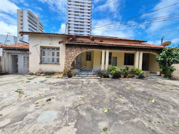 Imagem Casa com 15 Quartos à Venda, 529 m² em Fátima - Fortaleza Imagem Casa com 15 Quartos à Venda, 529 m² em Fátima - Fortaleza