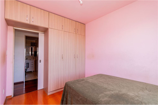 Imagem Imóvel com 3 Quartos à Venda, em Menino Deus - Porto Alegre Imagem Imóvel com 3 Quartos à Venda, em Menino Deus - Porto Alegre