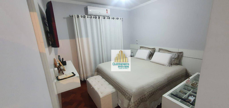 Imagem Sobrado com 3 Quartos à Venda, 252 m² em Parque Renato Maia - Guarulhos Imagem Sobrado com 3 Quartos à Venda, 252 m² em Parque Renato Maia - Guarulhos
