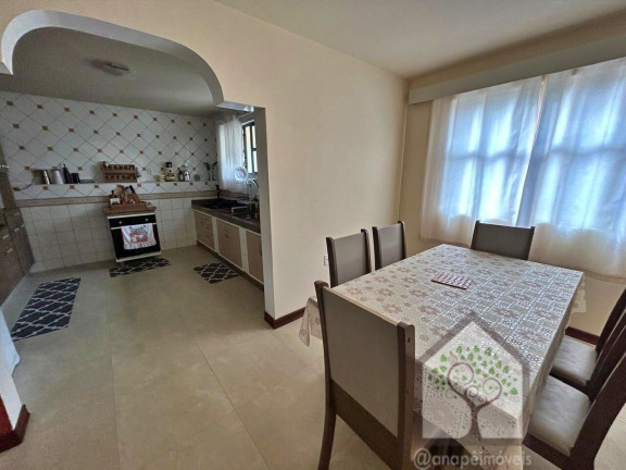 Imagem Casa com 4 Quartos à Venda, 396 m² em Itacorubi - Florianópolis Imagem Casa com 4 Quartos à Venda, 396 m² em Itacorubi - Florianópolis