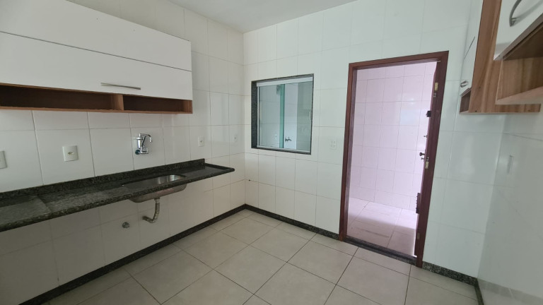 Imagem Imóvel com 4 Quartos à Venda, em Palmeiras - Cabo Frio Imagem Imóvel com 4 Quartos à Venda, em Palmeiras - Cabo Frio