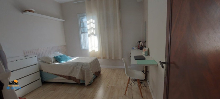 Imagem Sobrado com 4 Quartos à Venda, 242 m² em Centro - São Vicente Imagem Sobrado com 4 Quartos à Venda, 242 m² em Centro - São Vicente