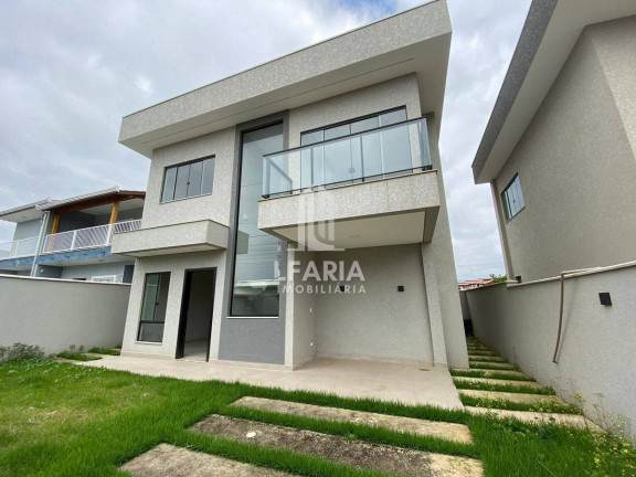 Sobrado com 3 Quartos à Venda, 112 m² em Brasília - Itapoá
