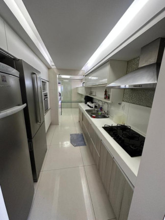 Imagem Apartamento com 4 Quartos à Venda, 220 m² em Boa Viagem - Recife
