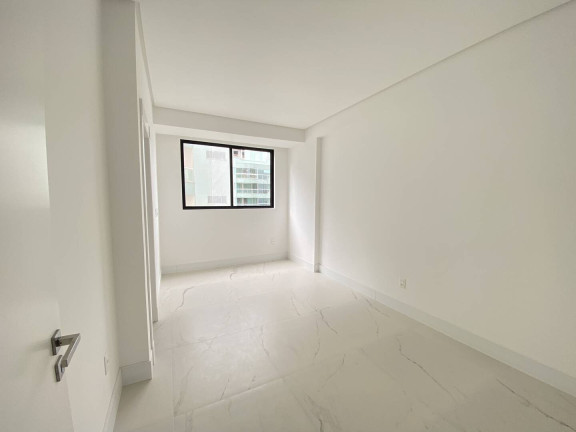 Imagem Apartamento com 3 Quartos à Venda, 127 m² em Meia Praia - Itapema