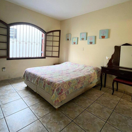 Imagem Casa com 3 Quartos à Venda, em Jardim Santa Rita De Cássia - Bragança Paulista Imagem Casa com 3 Quartos à Venda, em Jardim Santa Rita De Cássia - Bragança Paulista