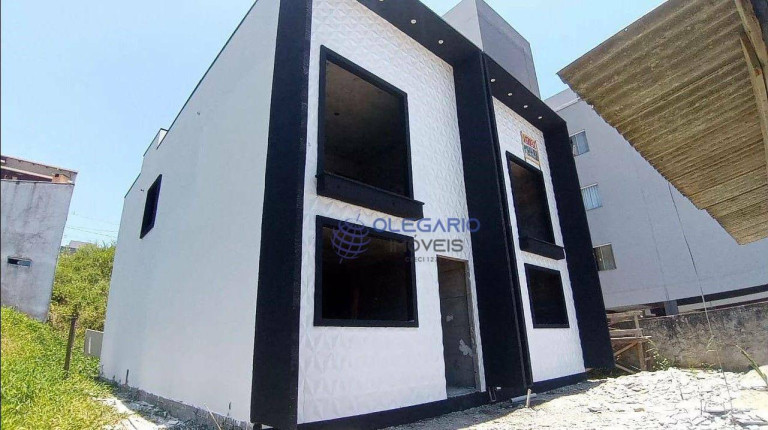 Sobrado com 3 Quartos à Venda, 108 m² em Nossa Senhora De Fatima - Penha