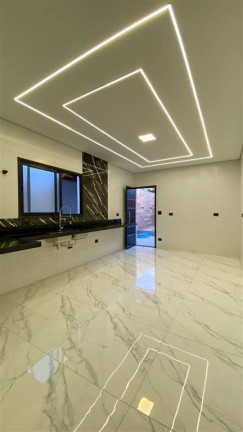 Imagem Sobrado com 3 Quartos à Venda, 10 m² em Maracanã - Praia Grande Imagem Sobrado com 3 Quartos à Venda, 10 m² em Maracanã - Praia Grande