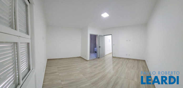 Imagem Casa com 3 Quartos à Venda, 264 m² em Vila Curuçá - Santo André