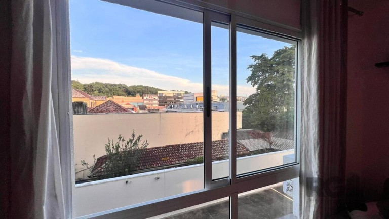 Imagem Imóvel com 1 Quarto à Venda,  em Menino Deus - Porto Alegre